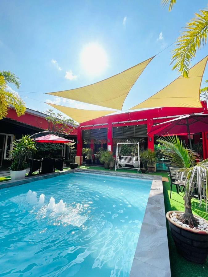 Villa Abadi Resort Pantai Cenang  Ngoại thất bức ảnh